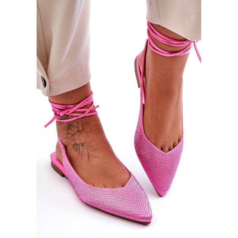 Gebundene Frauen -Ballerinas mit rosa Zirkonen dekoriert 1