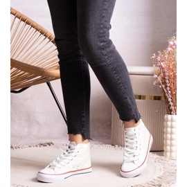 Weiße High-Sneaker aus glänzendem Mesh von Ranifali 1