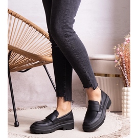 Schwarze Schuhe aus Seraphin-Öko-Leder 2