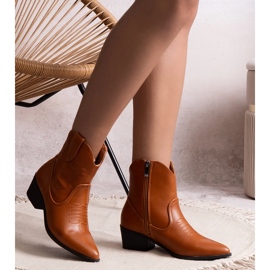 Braune Cowboystiefel mit hohem Absatz von Madia 1