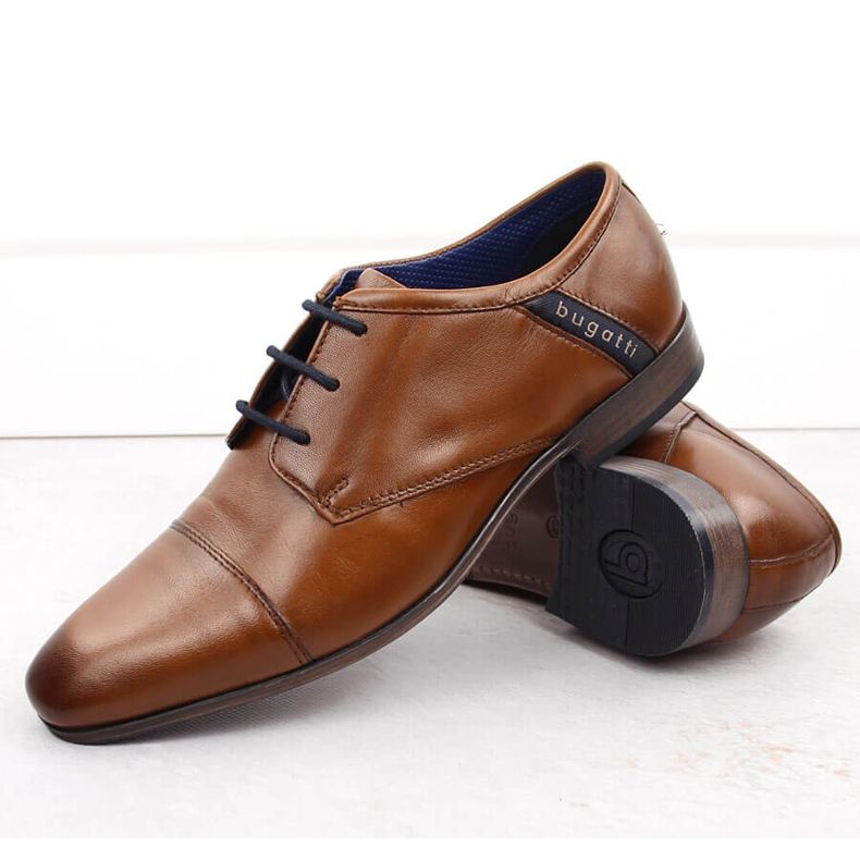 Elegante braune Lederschuhe für Herren Bugatti NN153401 2