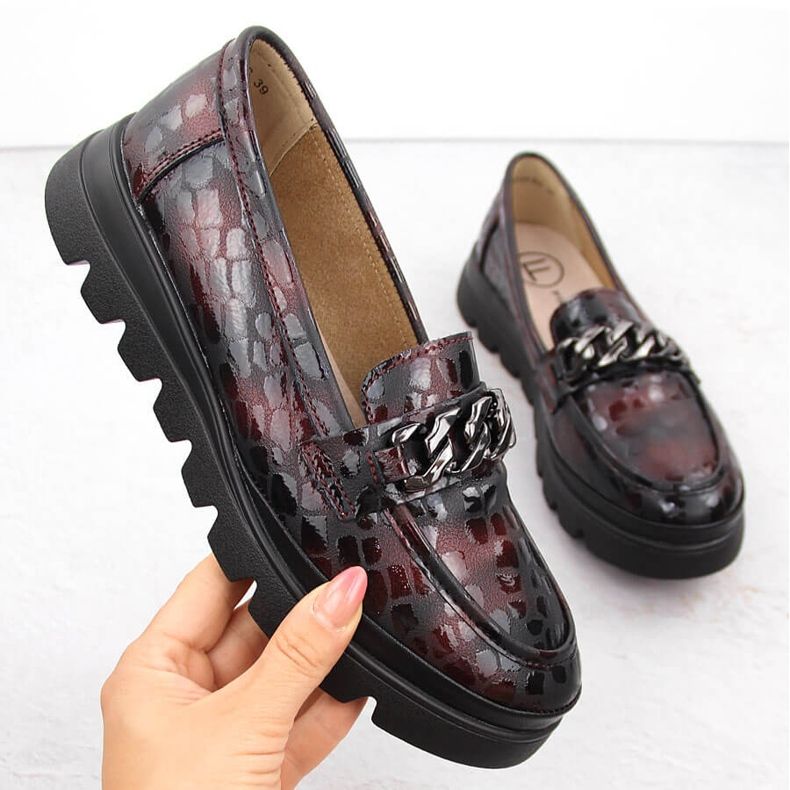 Leder-Damenschuhe, Mokassins mit Kette, Burgunderrot Filippo DP6467 1