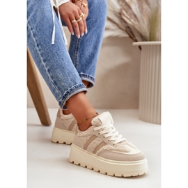 Beige isolierte Damen-Sneaker auf Plateausohle mit Lammfell-Daivlene 7