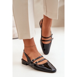 Ballerinas aus Lackleder mit Riemen an niedrigen Absätzen, schwarze Bialettia 3