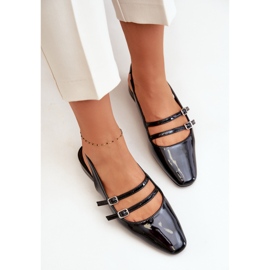 Ballerinas aus Lackleder mit Riemen an niedrigen Absätzen, schwarze Bialettia 9