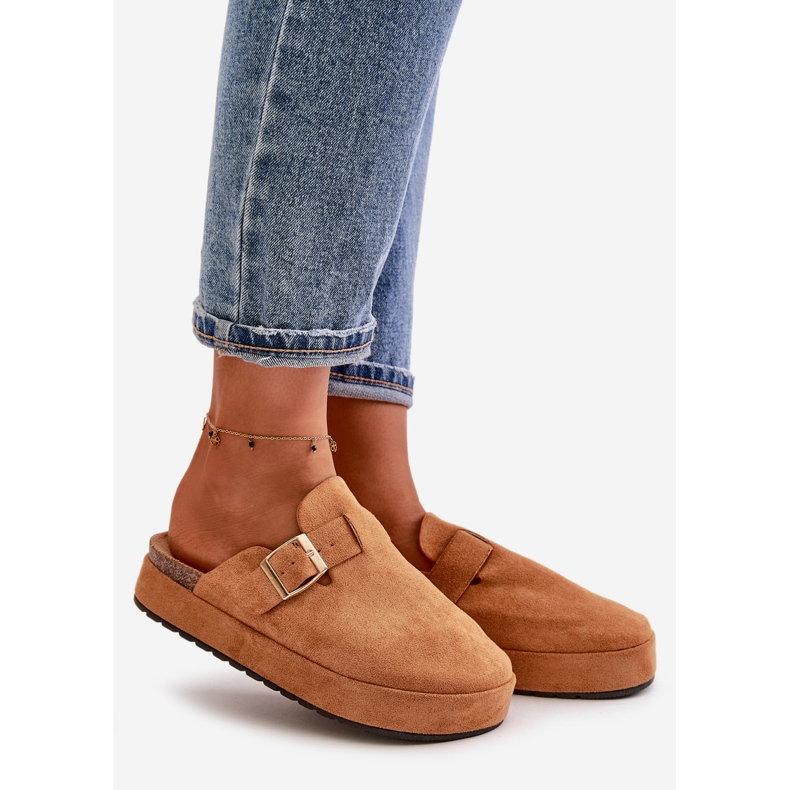 Damen-Plateau-Clogs mit goldener Schnalle Camel Terilaina braun 1