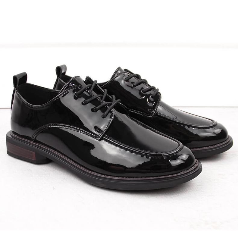 Schwarze Damenschuhe aus Lackleder Filippo DP6307/24 2