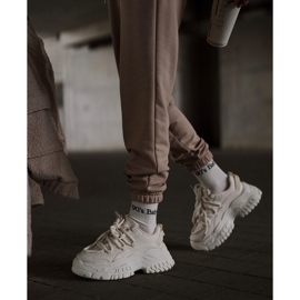 Hellbeige Damen-Sneaker mit dicker Sohle von Nevela 2