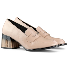 Lackbeige Damenschuhe mit niedrigem, bequemem Absatz 1
