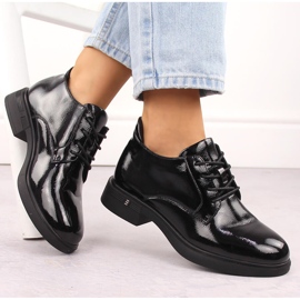 Damen-Stiefeletten aus schwarzem Lackleder Vinceza 58413 4