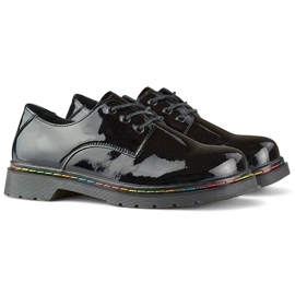 Damen-Oxfords aus schwarzem Lackleder, Naturleder 1