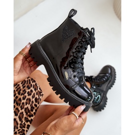 Damen-Stiefeletten aus Lackleder mit Reißverschluss und dekorativem Herz, schwarzes Obeena 2