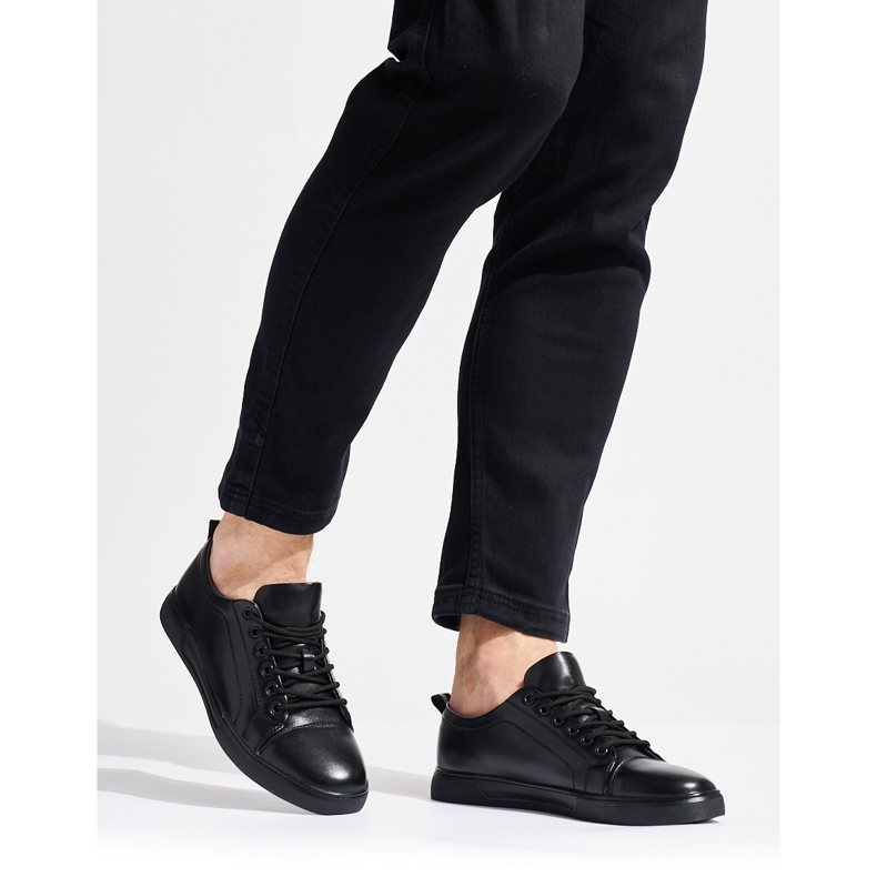 Schwarze Sportschuhe für Herren 1