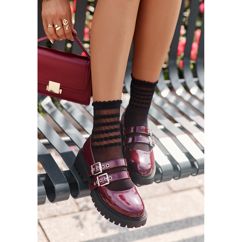 Damenschuhe mit Riemchen, Burgunderlack, Terione rot 2