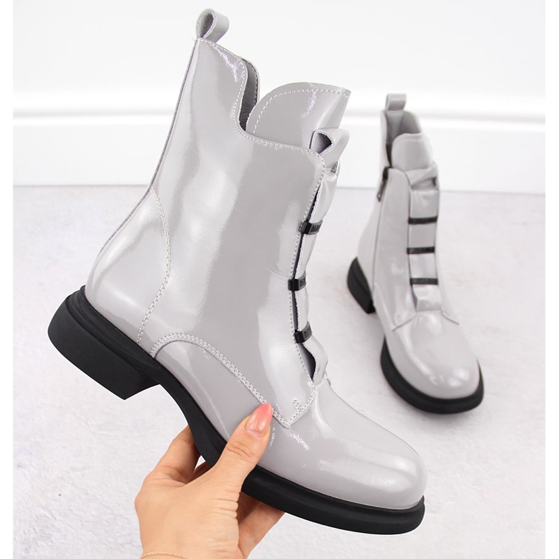 Damen-Stiefeletten aus Lackleder, grau Vinceza 66678 1