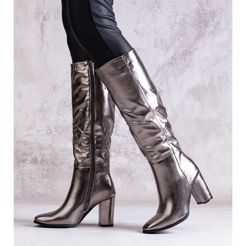 Silberne Stiefel mit hohen Absätzen aus Toume-Öko-Leder 1