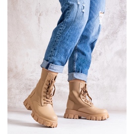 Beige Stiefeletten mit flexiblem Obermaterial von Zogba 1