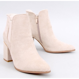 Croix Beige High-Heel-Stiefel mit mandelförmiger Zehenpartie 1