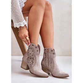 Durchbrochene Wildleder-Cowboystiefel mit hohem Absatz Lewski 3613 Cappucino beige 13