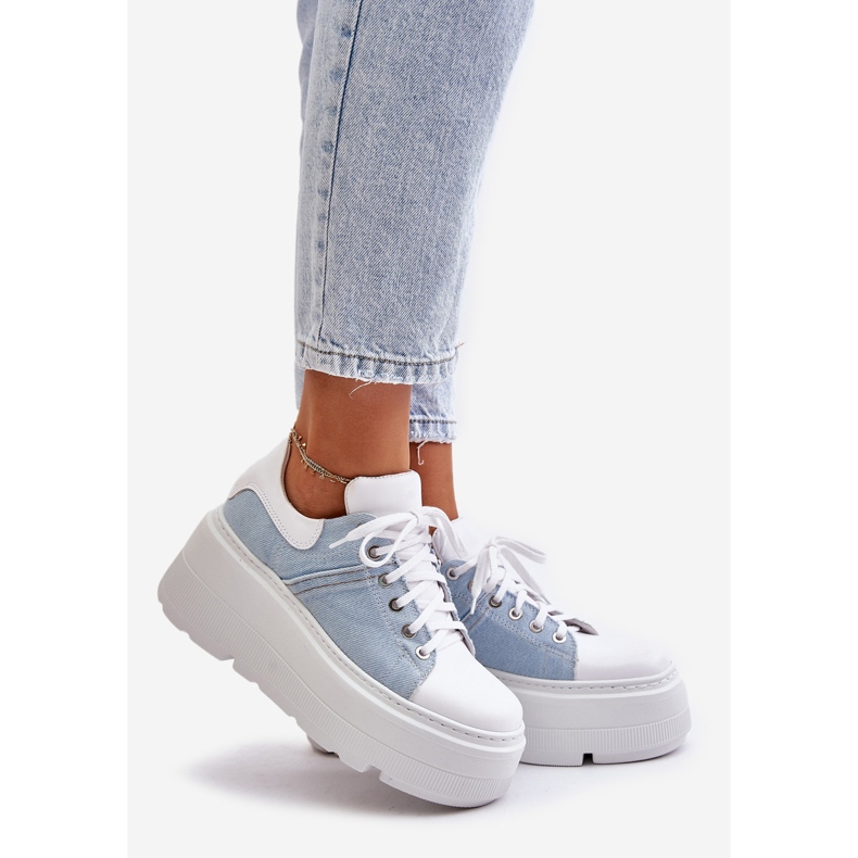 Leder-Sneakers auf einer massiven Plateau-Jeans Lewski 3586 Weiß blau 1