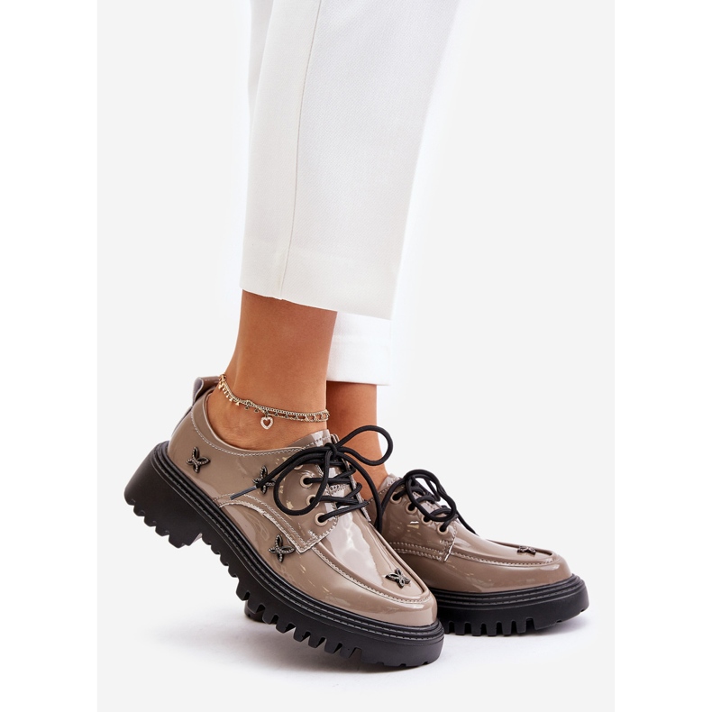 Damen-Lackschuhe mit Verzierungen, Naturleder Artiker 55C1010 Dunkelbeige 1