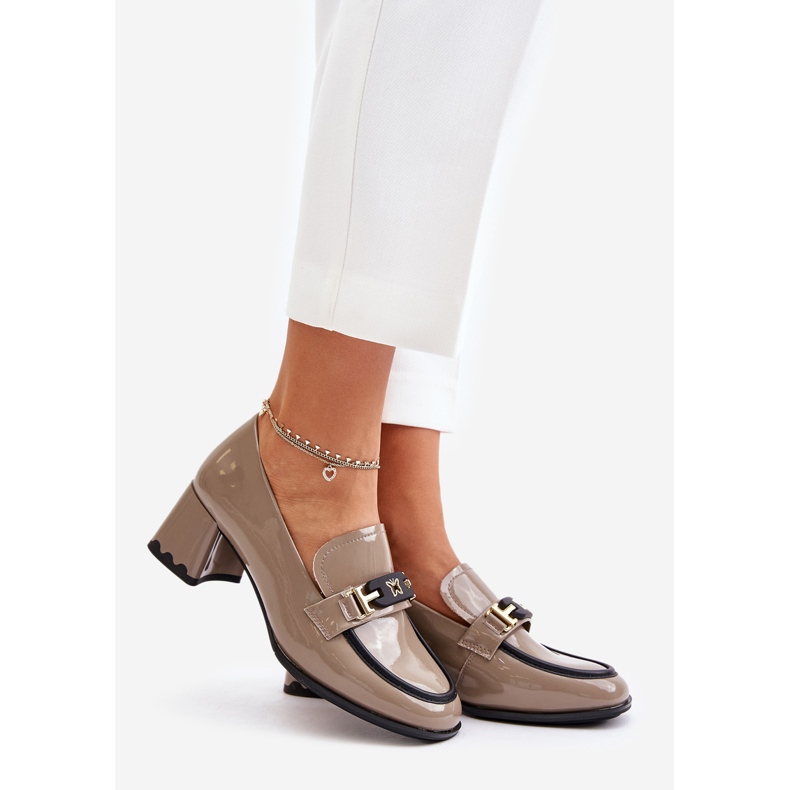 Lackierte Damenschuhe mit hohem Absatz und Dekoration Artiker 55C1054 Beige 1