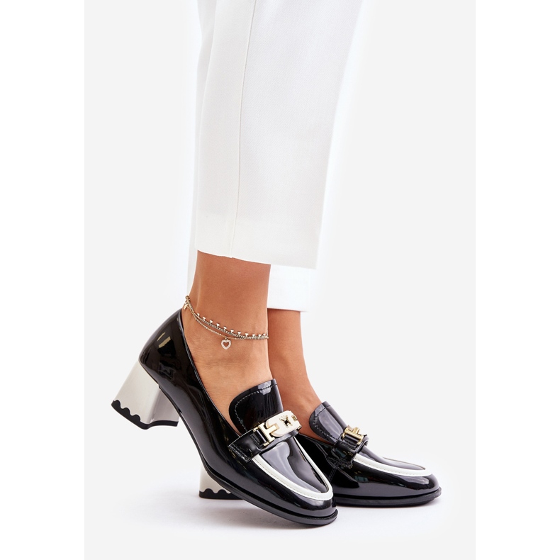 Lackierte Damenschuhe mit hohem Absatz und Dekoration Artiker 55C1002 Schwarz 1