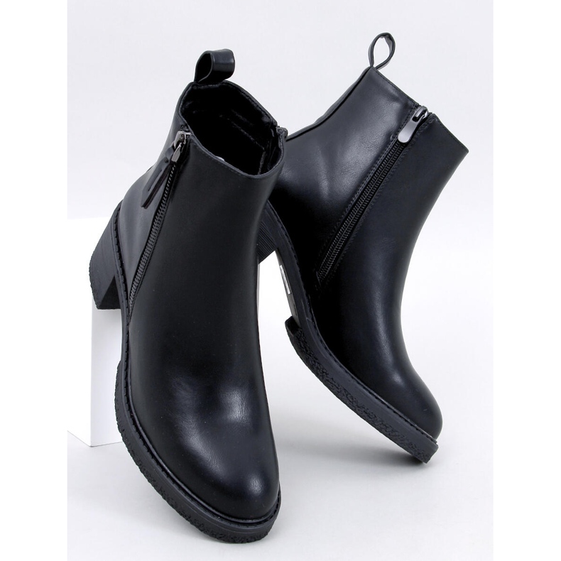 Schwarze Guire-Stiefeletten aus Vollnarbenleder mit hohem Absatz 1