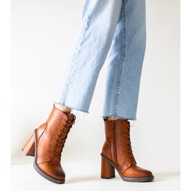 Braune Stiefeletten aus Öko-Leder von Gerges 1