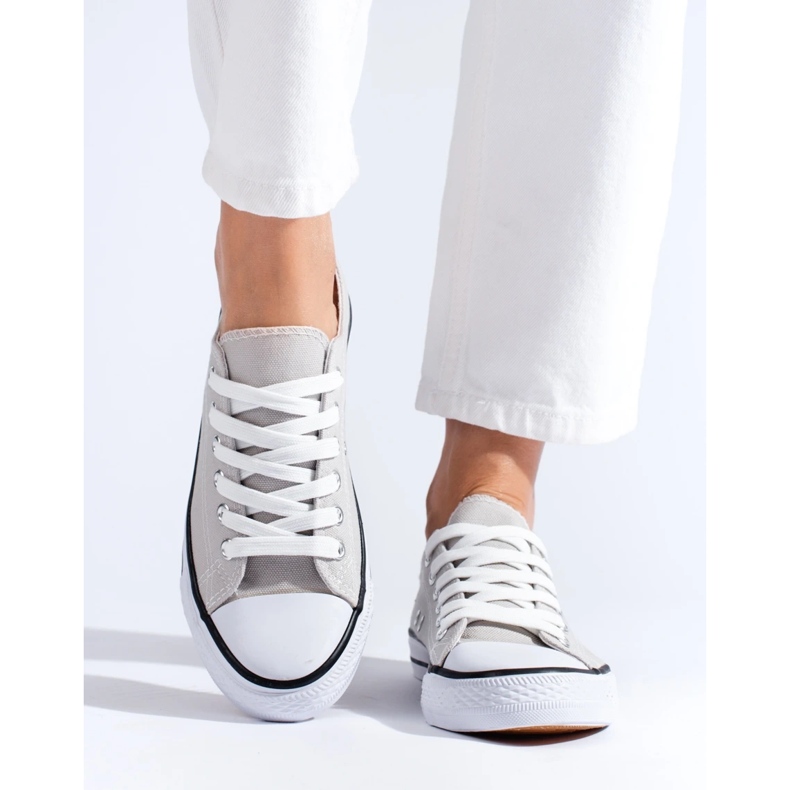 Graue, klassische Shelovet-Sneaker 2