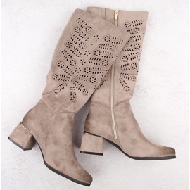 Damen-Wildleder-isolierte durchbrochene Stiefel in Khaki Potocki 12506 beige 1