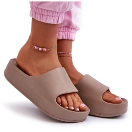 NEWS Braune Airaplea-Foam-Plateau-zehenstegsandalen für Damen beige 4