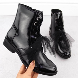 Schwarze Stiefeletten aus Lackleder mit Schleife von S.Barski 1