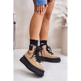 Isolierte Trapper-Stiefel für Damen auf der Plattform Braun Jelenia 2