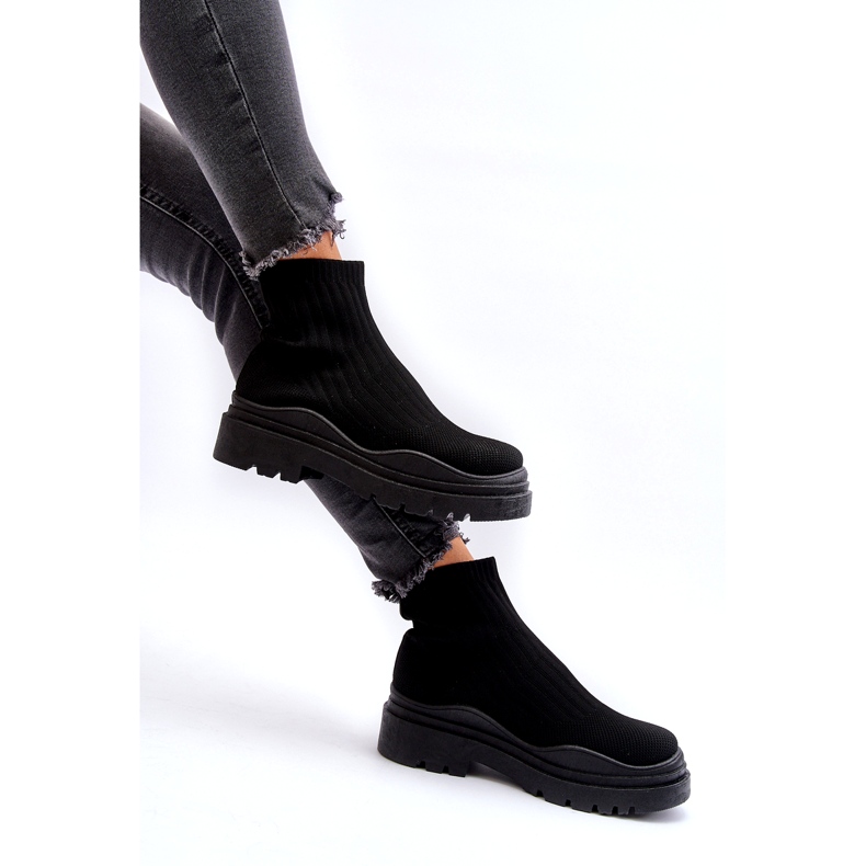 Marquiiz Schwarze Slip-On-Sockenstiefel für Damen mit massiver Sohle 2