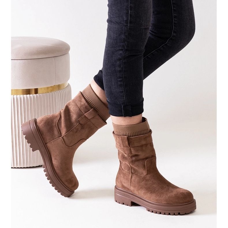 Braune Slip-On-Stiefeletten mit Ralia-Socke 2