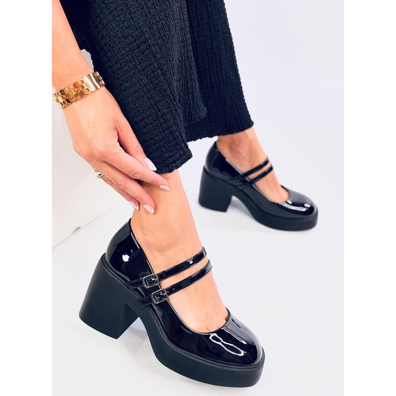 Lorai Schwarze Pumps mit weitem Absatz 1
