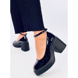 Schwarze Termet-Pumps mit weitem Absatz 1