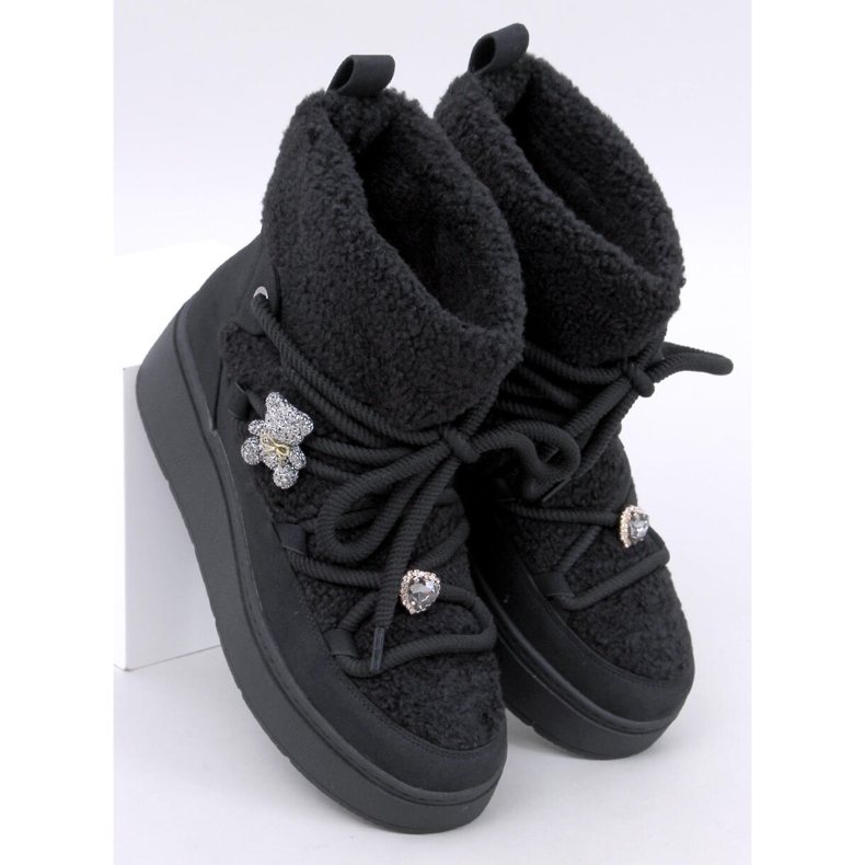 Remati Schwarze Schneestiefel mit Lammfell 1