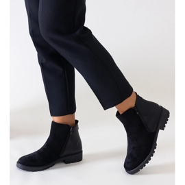 Schwarze Plateau-Stiefeletten aus Kirla-Öko-Wildleder 1