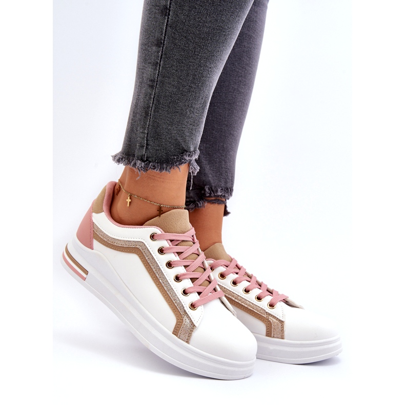 Frauensportarten schleicht sich mit beige Glitzer weiß 2