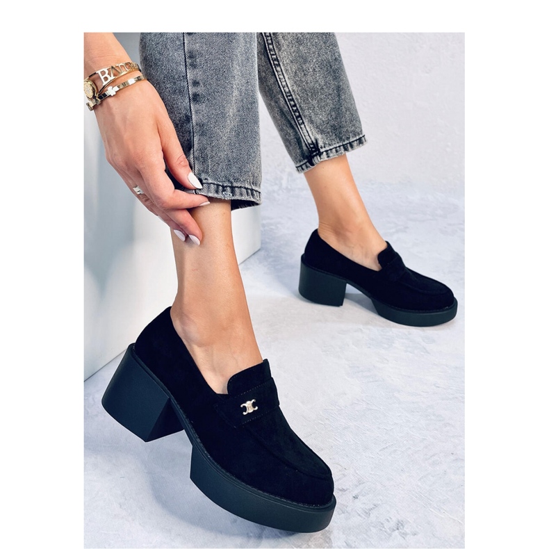Schwarze Loafer mit hohem Absatz 1