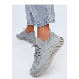 Graue Socken-Sportschuhe 2