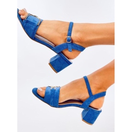 Blaue Sandalen mit niedrigem Absatz 1