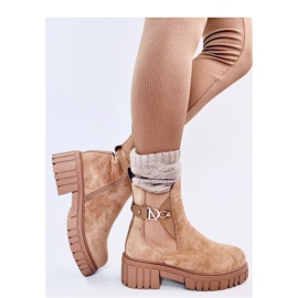 Beigefarbene Chelsea-Stiefel mit Plateausohle 2