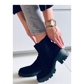 Schwarze Chelsea-Stiefel mit Absatz 2