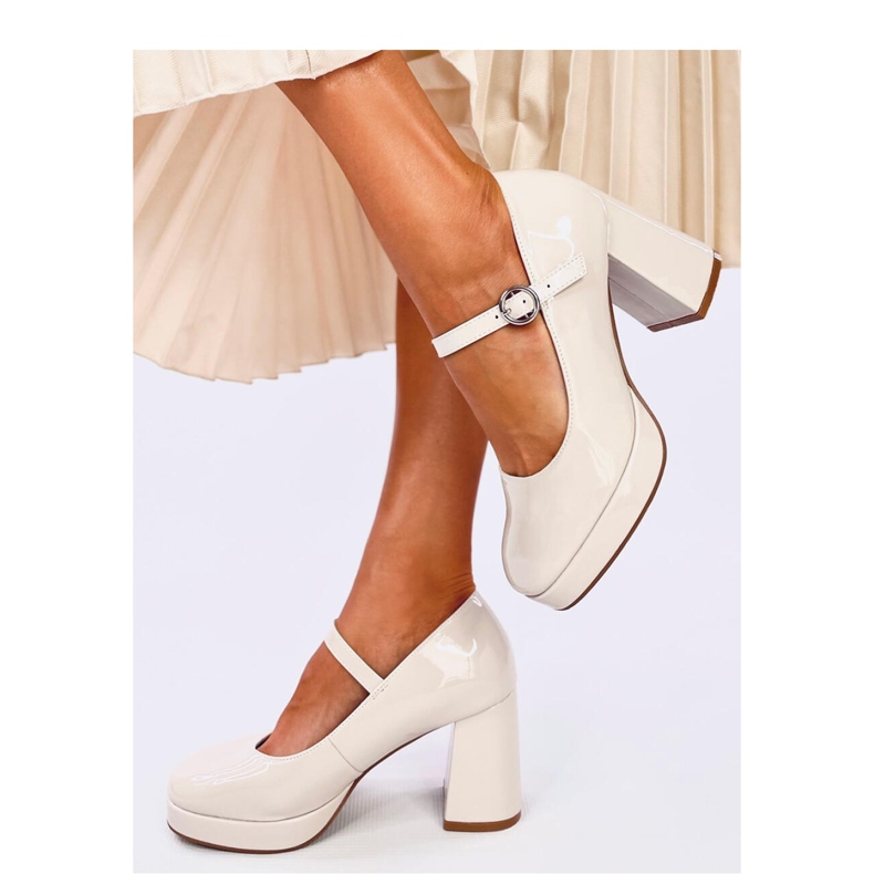 Beigefarbene Plateau-Pumps von Sorel – Inello 1
