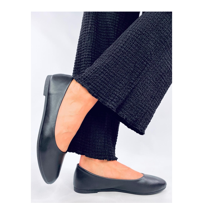 Klassische Ballerinas aus Vollnarbenleder Musse Black – Inello schwarz 2