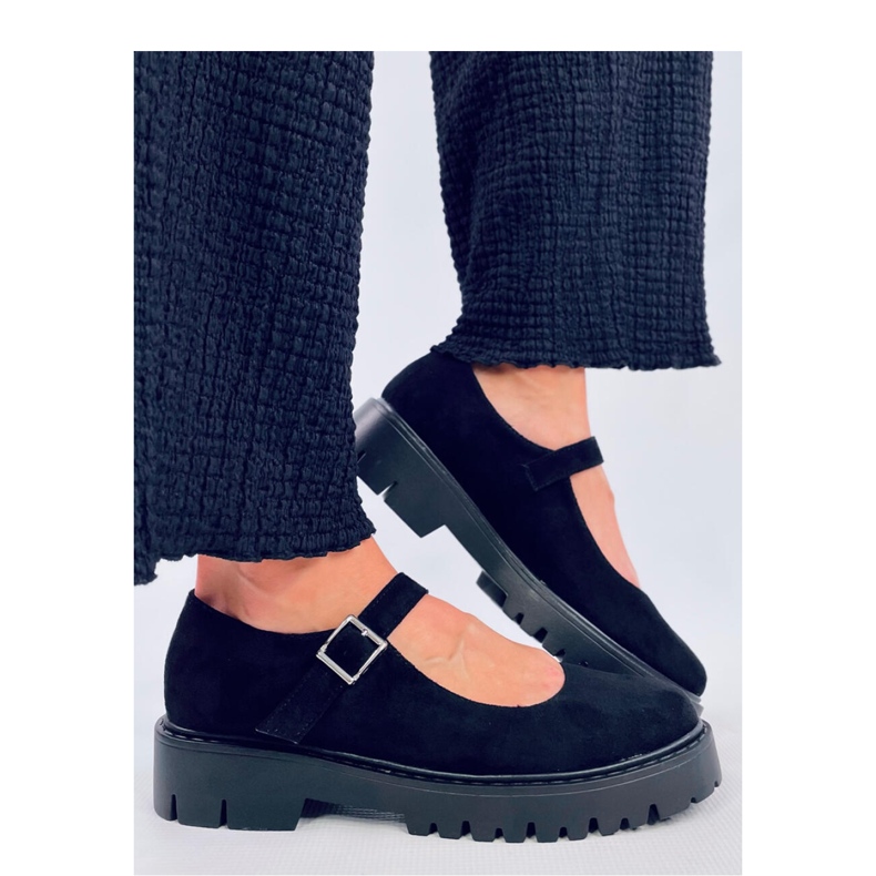 Schwarze Riemchen-Ballerinas von Holmess mit Plateausohle – Inello 1