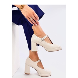 Moreton Beige Plateaupumps – Inello 1